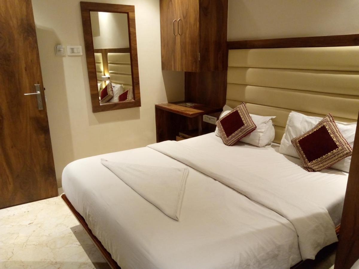 Hotel Adams Inn Near Mumbai Airport Dış mekan fotoğraf