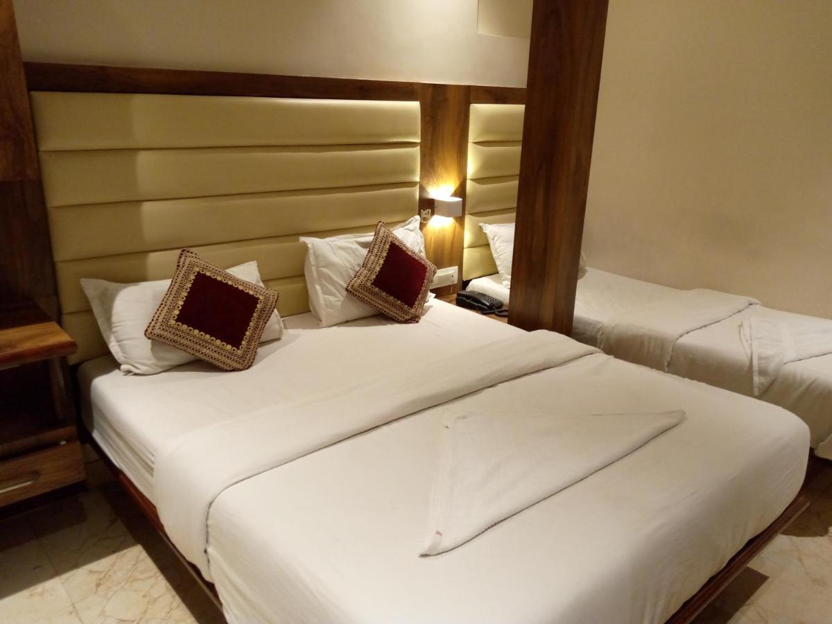 Hotel Adams Inn Near Mumbai Airport Dış mekan fotoğraf